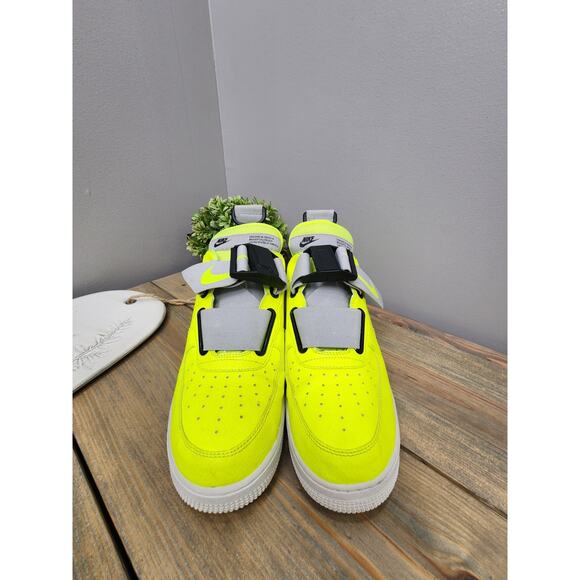 Nike Air Force 1 Low utility Volt Men's Size 11 A01531-700 Shoes Shoe - Picture 1 of 8